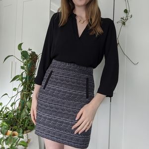 Black V-Neck - Perfect Work Base